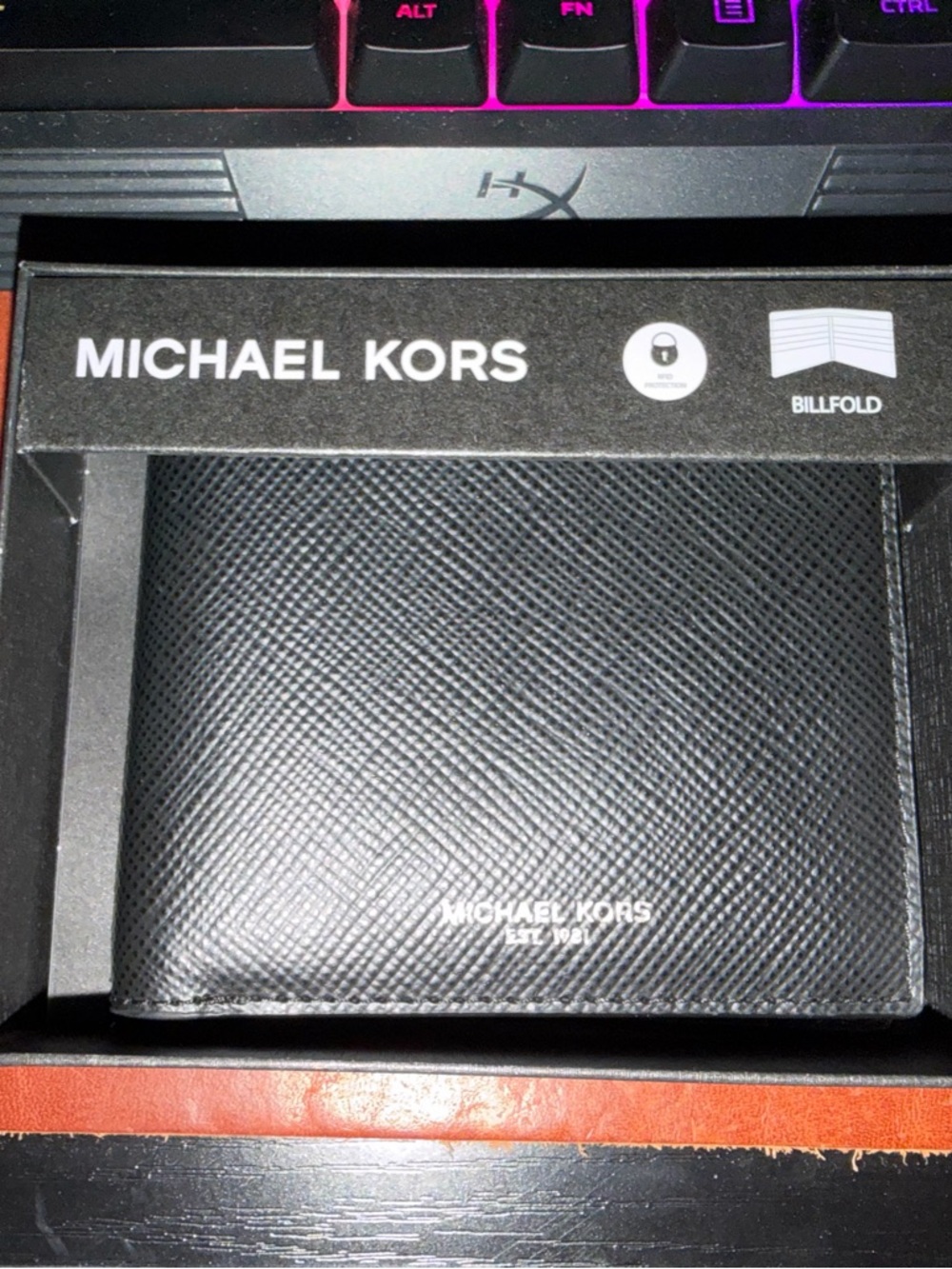 Michael Kors Men’s Harrison Billfold *Retail Item*